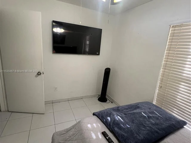 11016 SW 123rd Pl, Miami FL 33186