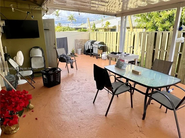 11016 SW 123rd Pl, Miami FL 33186