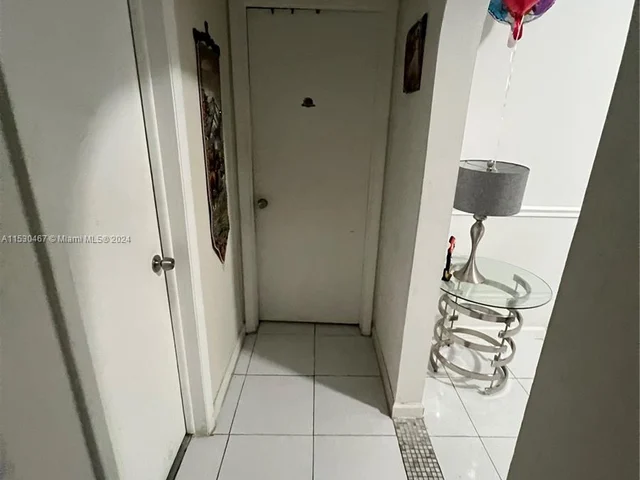 11016 SW 123rd Pl, Miami FL 33186