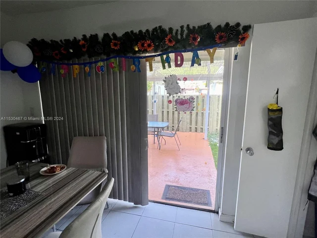 11016 SW 123rd Pl, Miami FL 33186