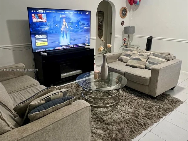 11016 SW 123rd Pl, Miami FL 33186