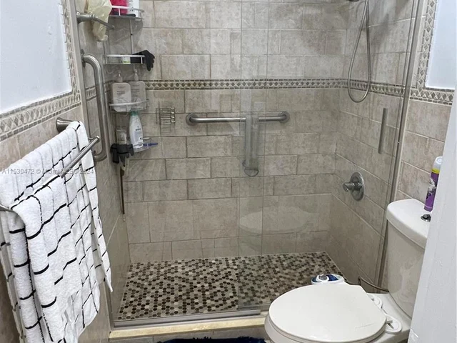 10865 SW 112th Ave # 212, Miami FL 33176