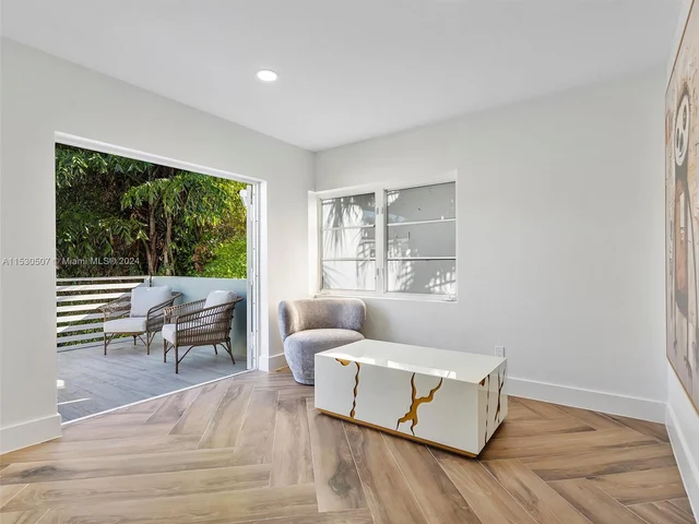 4431 Alton Rd, Miami Beach FL 33140