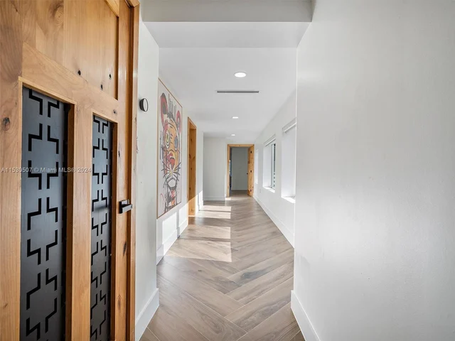 4431 Alton Rd, Miami Beach FL 33140