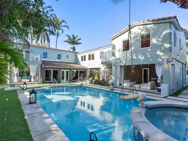 4431 Alton Rd, Miami Beach FL 33140