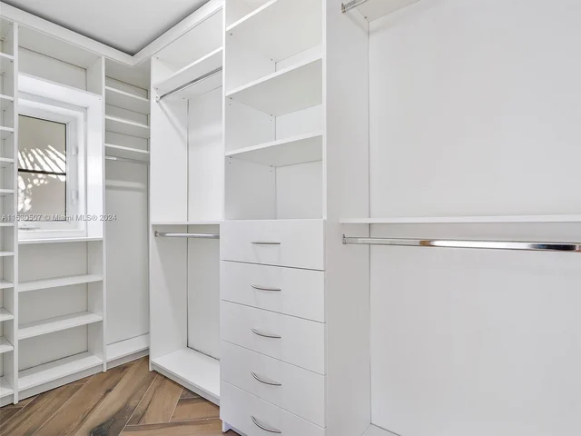 4431 Alton Rd, Miami Beach FL 33140