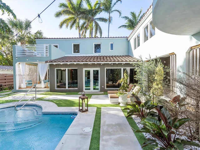 4431 Alton Rd, Miami Beach FL 33140