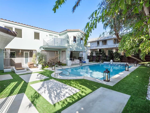 4431 Alton Rd, Miami Beach FL 33140