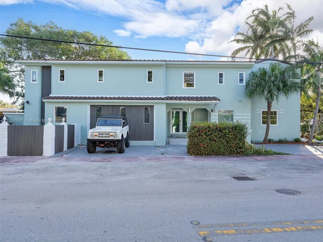 4431 Alton Rd, Miami Beach FL 33140