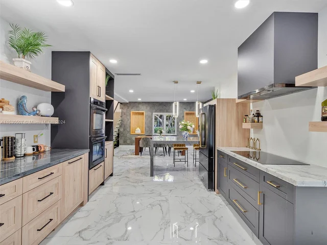 4431 Alton Rd, Miami Beach FL 33140