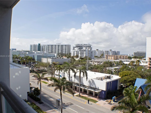 6917 Collins Ave # 722, Miami Beach FL 33141