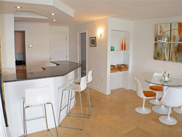 6917 Collins Ave # 722, Miami Beach FL 33141