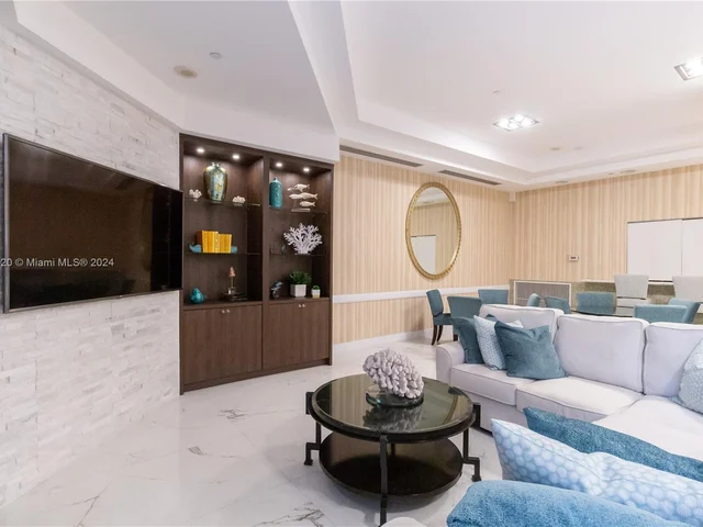 6917 Collins Ave # 722, Miami Beach FL 33141