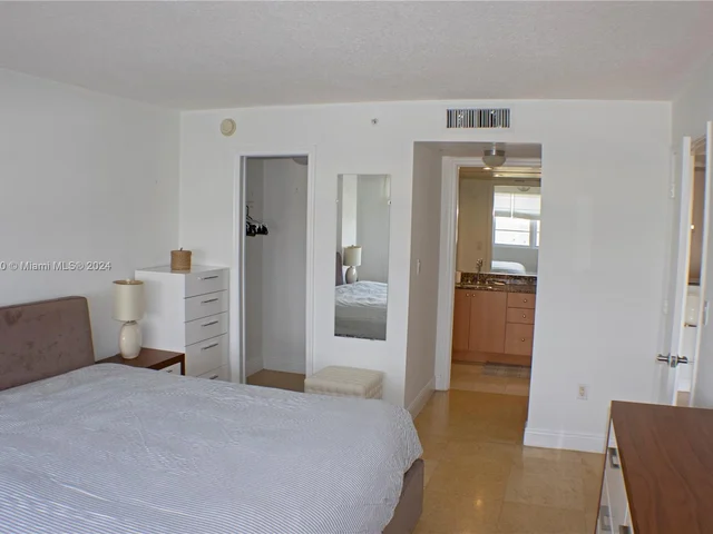 6917 Collins Ave # 722, Miami Beach FL 33141