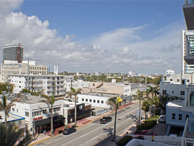 6917 Collins Ave # 722, Miami Beach FL 33141