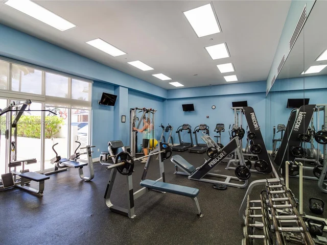 6917 Collins Ave # 722, Miami Beach FL 33141