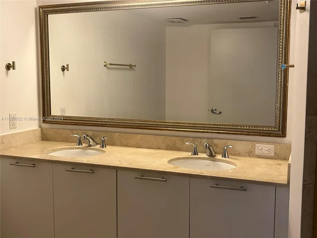 1800 N Bayshore Dr # 2314, Miami FL 33132