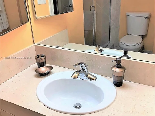 2080 S Ocean Drive # 803, Hallandale Beach FL 33009