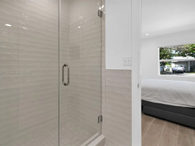 742 NE 81st St, Miami FL 33138