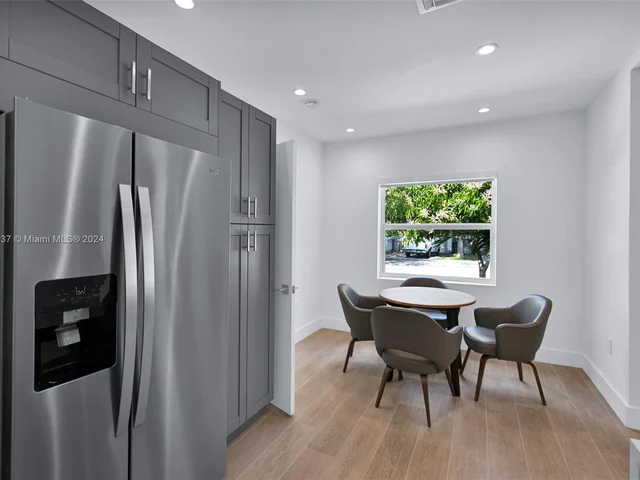 742 NE 81st St, Miami FL 33138