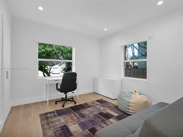 742 NE 81st St, Miami FL 33138