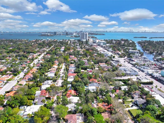 742 NE 81st St, Miami FL 33138