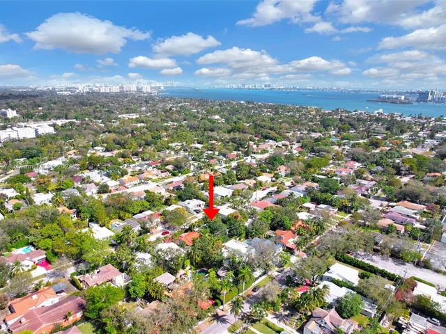 742 NE 81st St, Miami FL 33138