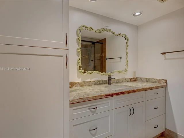 6800 Cypress Rd # 506, Plantation FL 33317