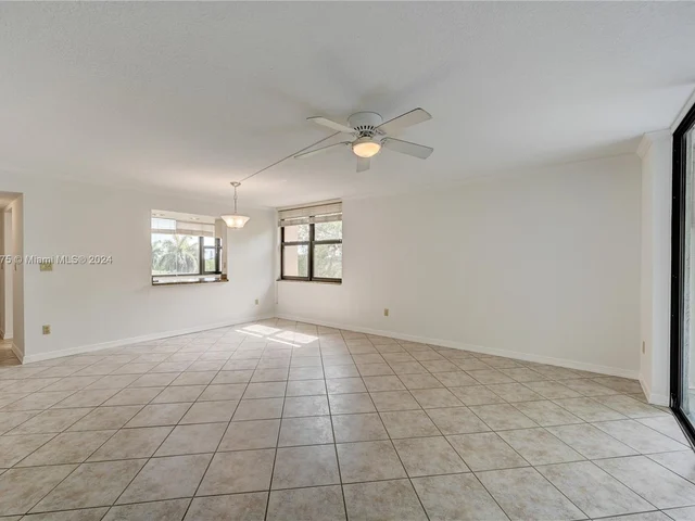 6800 Cypress Rd # 506, Plantation FL 33317