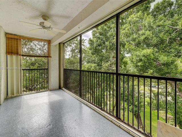 6800 Cypress Rd # 506, Plantation FL 33317