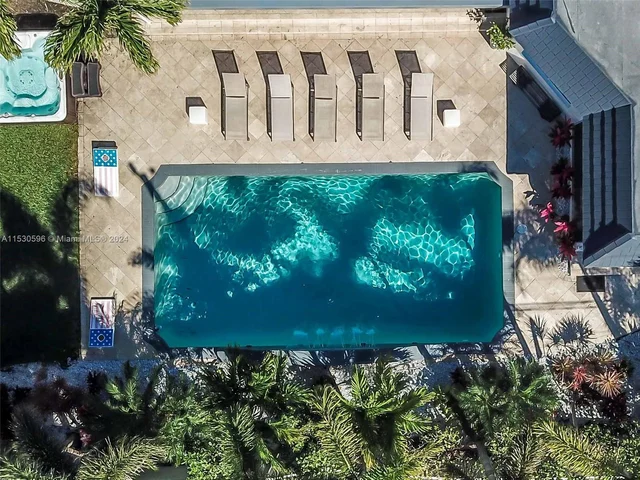 930 Jefferson St, Hollywood FL 33019