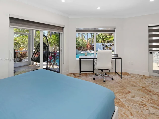 930 Jefferson St, Hollywood FL 33019