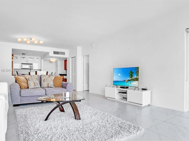 10275 Collins Ave # 1129, Bal Harbour FL 33154