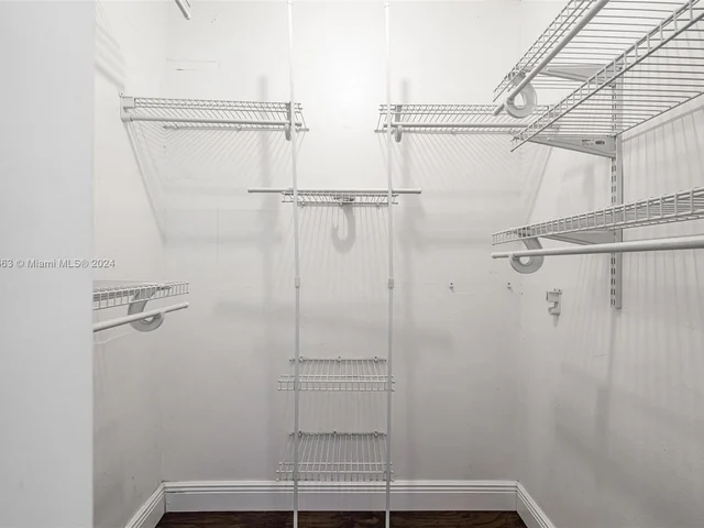 10100 Ramblewood Dr, Coral Springs FL 33071