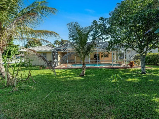 10100 Ramblewood Dr, Coral Springs FL 33071