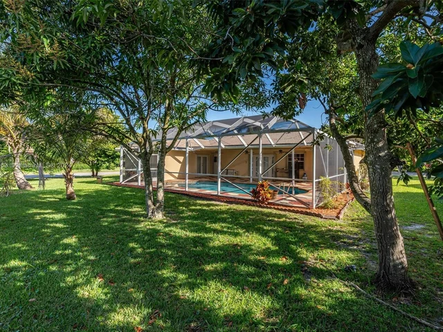 10100 Ramblewood Dr, Coral Springs FL 33071