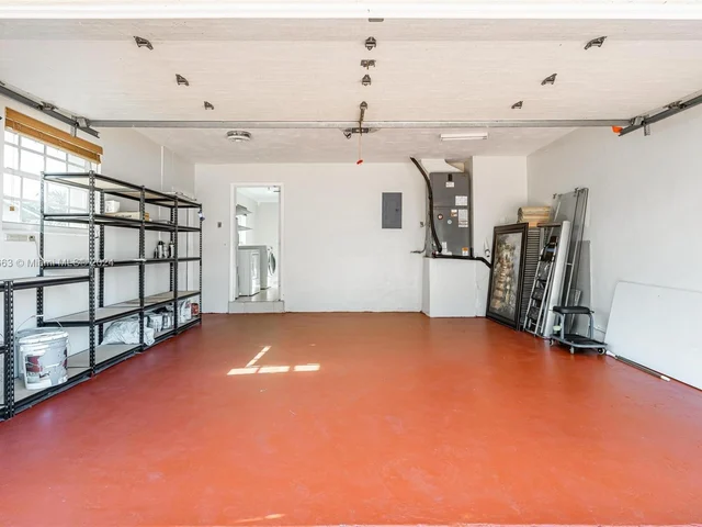 10100 Ramblewood Dr, Coral Springs FL 33071