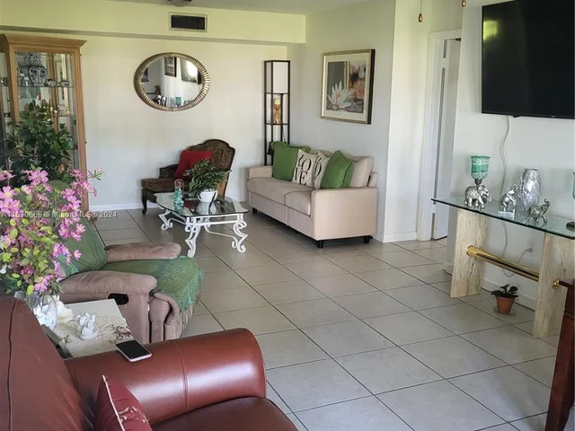 5700 SW 127th Ave # 1114, Miami FL 33183