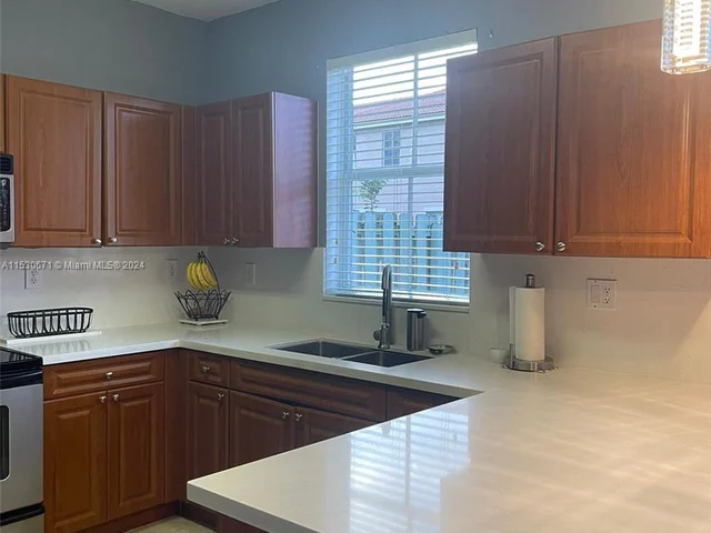 13825 SW 275th St # 13825, Homestead FL 33032