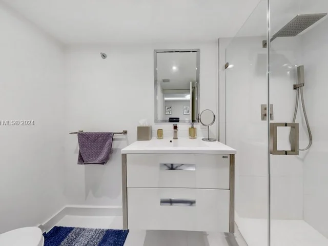 19667 Turnberry Way # 20F, Aventura FL 33180