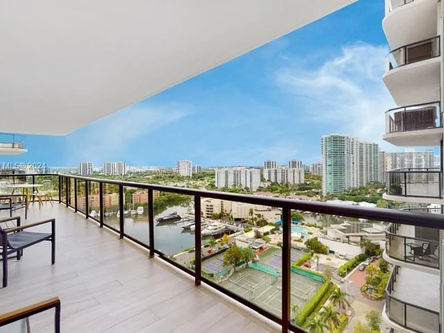 19667 Turnberry Way # 20F, Aventura FL 33180