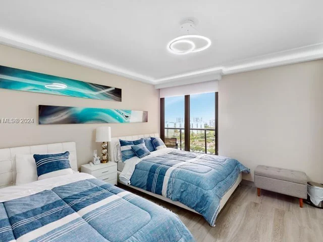 19667 Turnberry Way # 20F, Aventura FL 33180