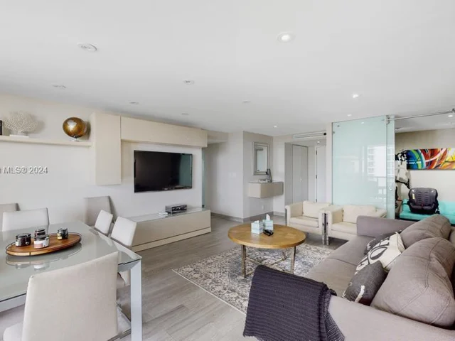 19667 Turnberry Way # 20F, Aventura FL 33180