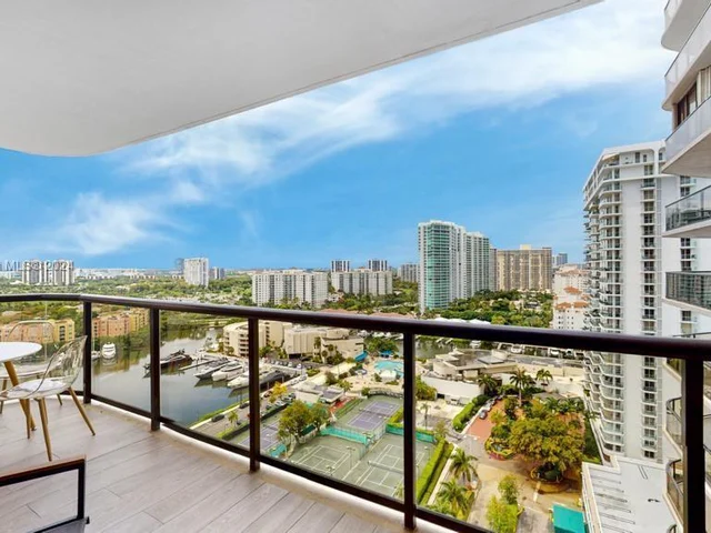 19667 Turnberry Way # 20F, Aventura FL 33180