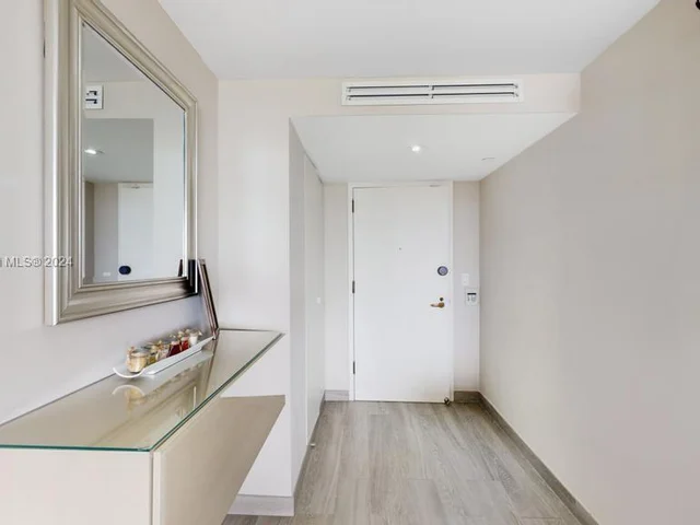 19667 Turnberry Way # 20F, Aventura FL 33180