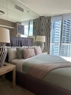 398 NE 5th St # 1903, Miami FL 33132