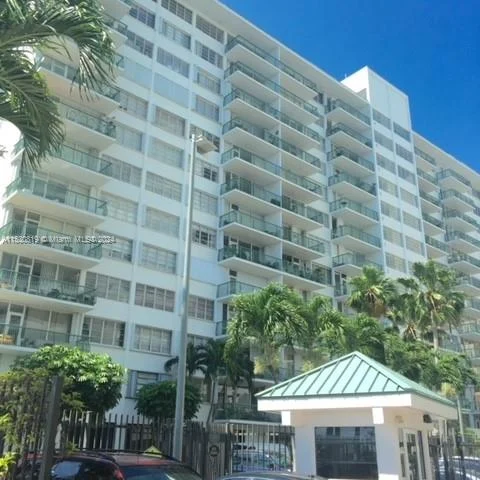 1408 Brickell Bay Dr # 312, Miami FL 33131