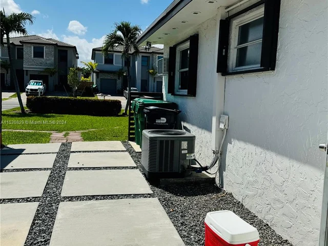 25423 SW 108th Ave # 25423, Homestead FL 33032
