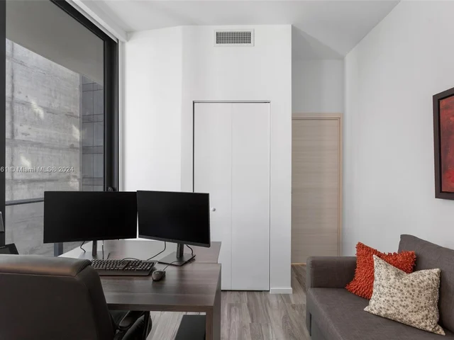 801 S Miami Ave # 4904, Miami FL 33130