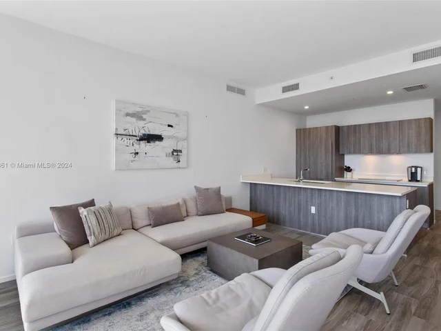 801 S Miami Ave # 4904, Miami FL 33130